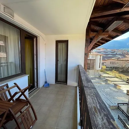 Royal Towers George Apartment, Next To The Gongola *