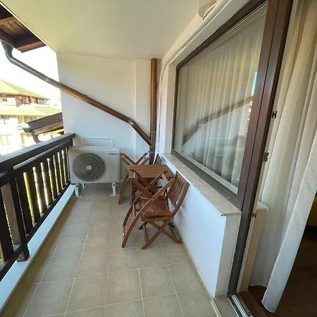 Royal Towers George Apartment, Next To The Gongola